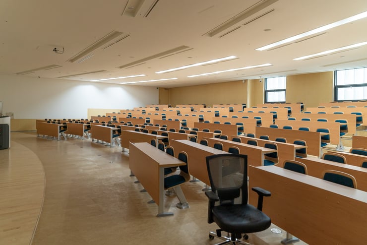 Empty classroom. Photo by Changbok Ko on Unsplash.